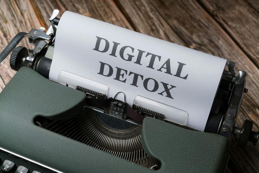 dopamine detox, digital detox, social media addiction, healing from porn addiction, porn addiction, gaming addiction