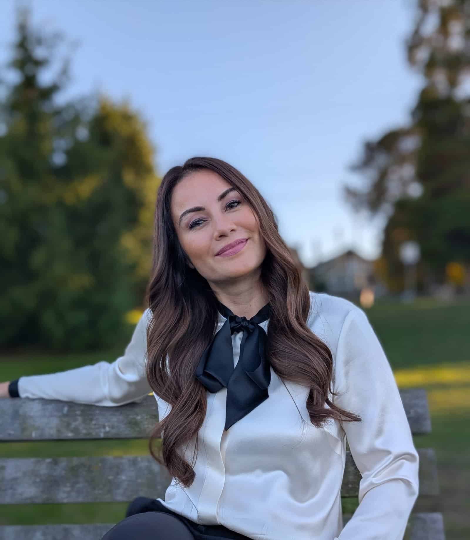 About 1 Registered Clinical Counsellor, Registered Psychotherapist, Therapist in Canada, Therapy in British Columbia, Therapy in Ontario, Jessica Miskiewicz